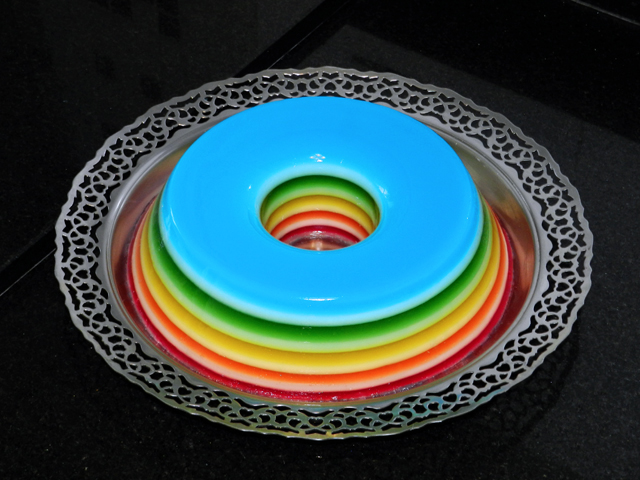 gostei-e-agora-gelatina-colorida-camadas-rainbow-jello-01